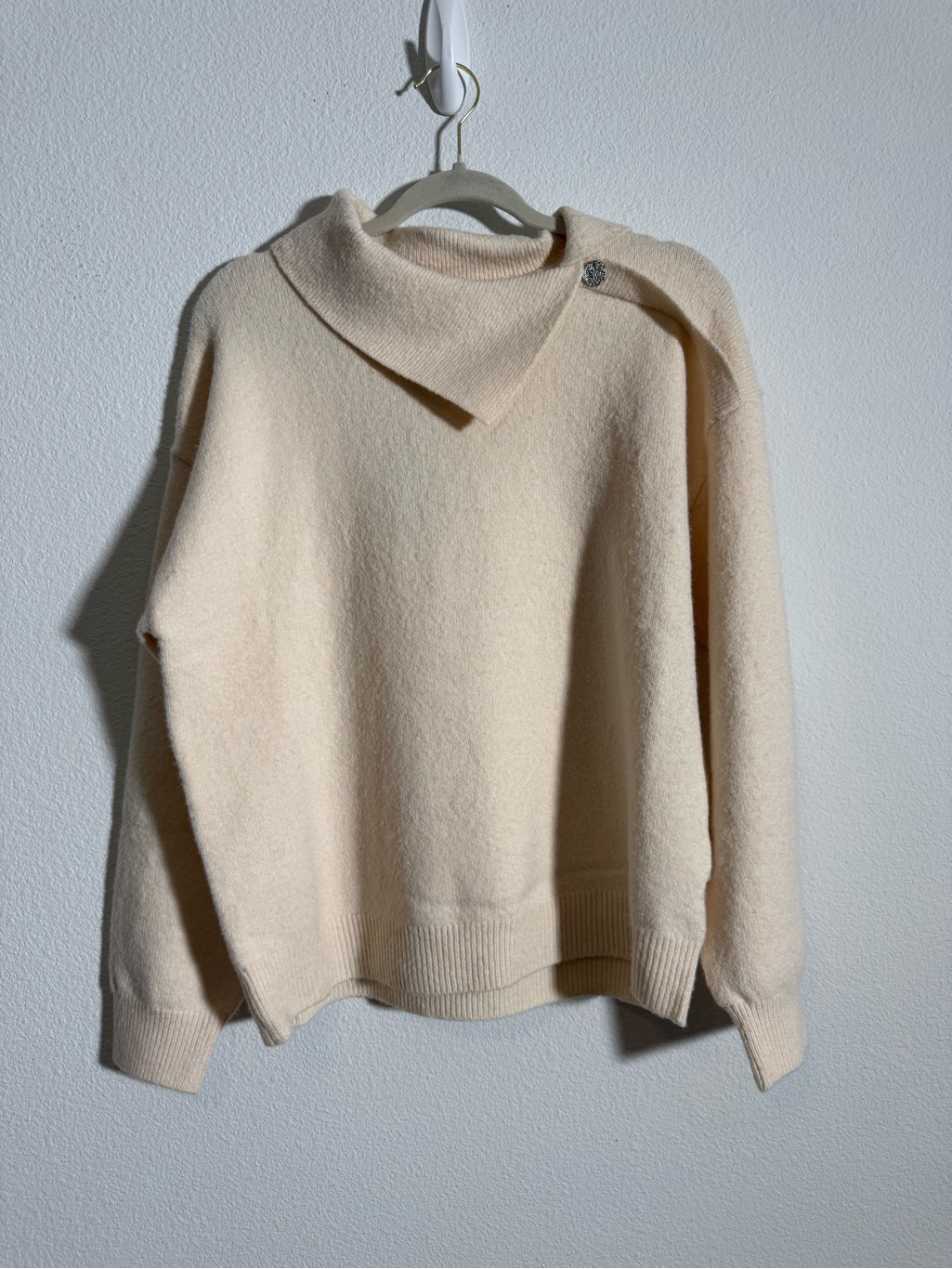 Sunday Edition Cream Sweater Soft Minimalist Quiet Luxury Coastal Grandma Chic M
